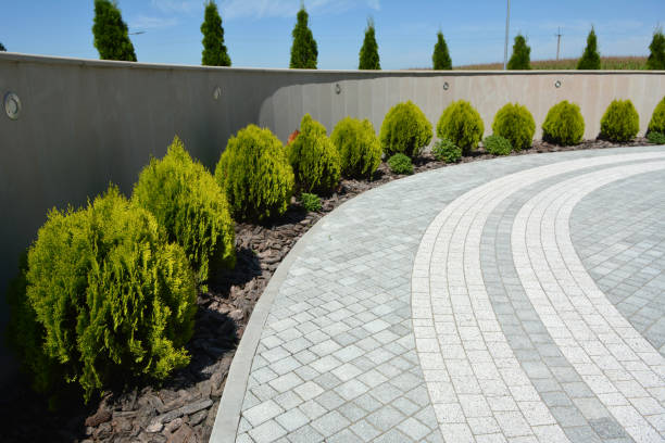 Best Driveway Borders and Edging Pavers in Fair Plain, MI